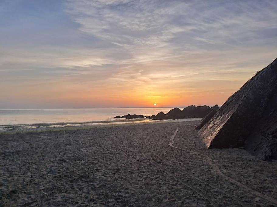 Charmant T3 Lumineux A 2 Pas Des Plages Appart 5 Binic Bagian luar foto